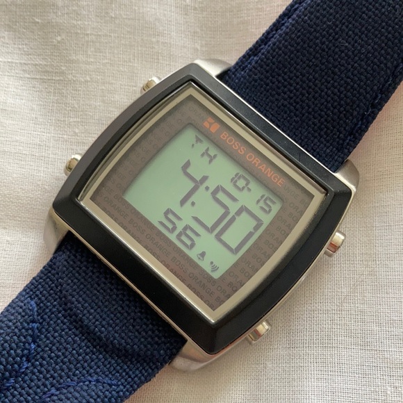 Limited edition BOSS Orange Watch - Picture 2 of 7